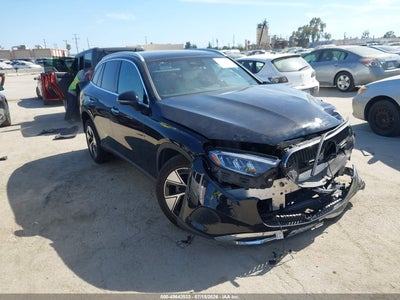 MERCEDES-BENZ GLC 300 2024