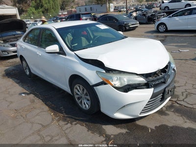 TOYOTA CAMRY 2015
