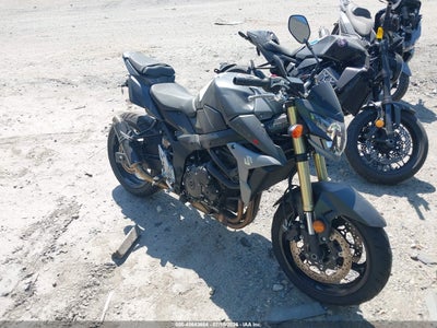 SUZUKI GSX-S750 2015