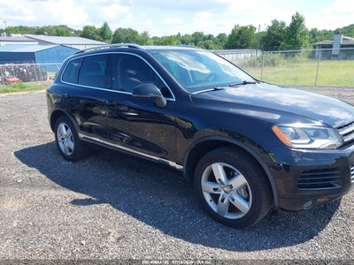 VOLKSWAGEN TOUAREG 2014