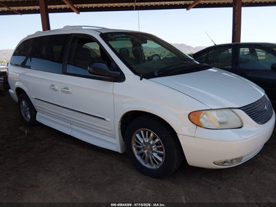 CHRYSLER TOWN & COUNTRY 2002
