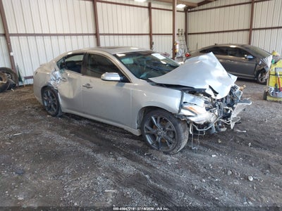 NISSAN MAXIMA 2014