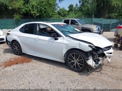 TOYOTA CAMRY 2021