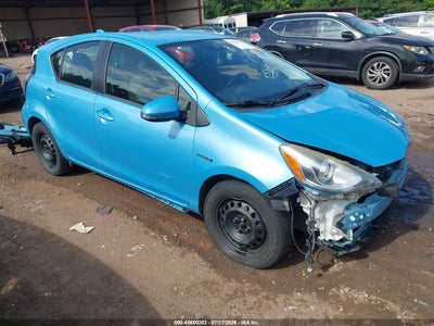 TOYOTA PRIUS C 2015