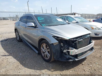 INFINITI QX30 2019