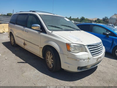 CHRYSLER TOWN & COUNTRY 2008