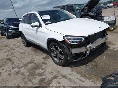MERCEDES-BENZ GLC 300 2021