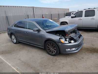 VOLKSWAGEN PASSAT 2013
