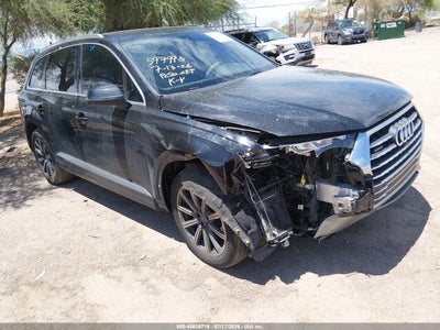 AUDI Q7 2017