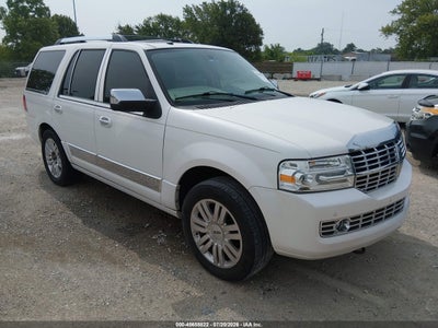 LINCOLN NAVIGATOR 2011