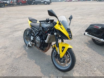 SUZUKI GSX800 2024