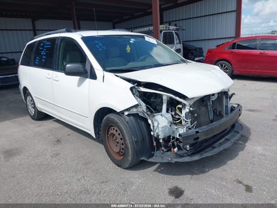 TOYOTA SIENNA 2008