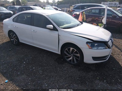 VOLKSWAGEN PASSAT 2014