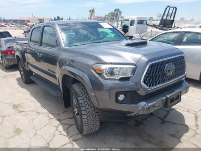 TOYOTA TACOMA 2018