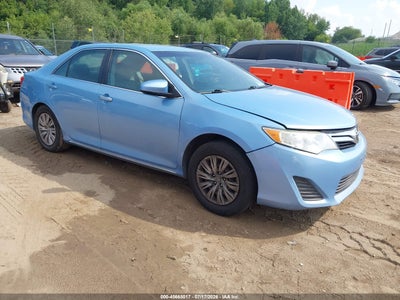 TOYOTA CAMRY 2012