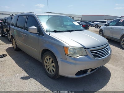 CHRYSLER TOWN & COUNTRY 2014