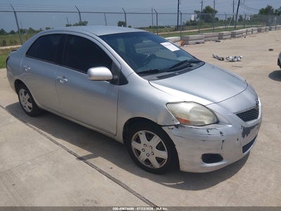 TOYOTA YARIS 2012