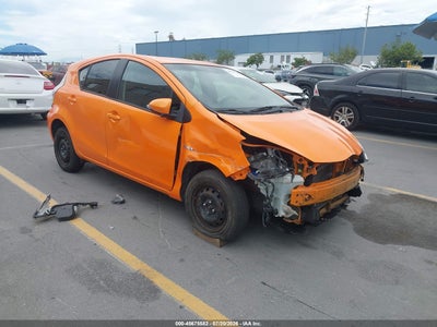 TOYOTA PRIUS C 2015