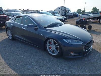 TESLA MODEL S 2015
