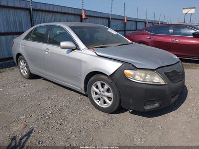 TOYOTA CAMRY 2011