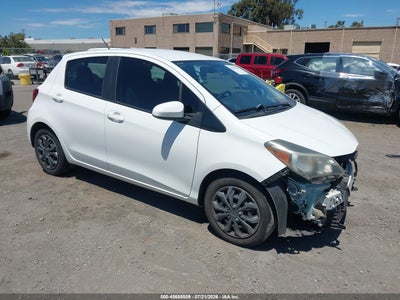 TOYOTA YARIS 2015