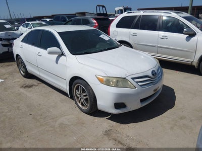 TOYOTA CAMRY 2011
