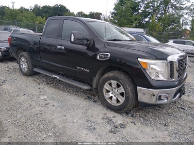 NISSAN TITAN 2017