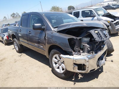NISSAN TITAN 2012