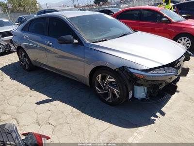 HYUNDAI ELANTRA 2025