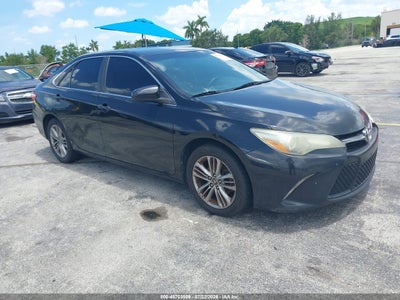 TOYOTA CAMRY 2015
