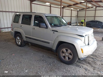 JEEP LIBERTY 2012