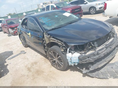 TOYOTA CAMRY 2020