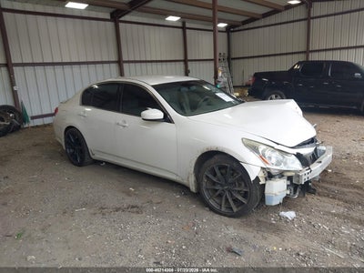 INFINITI G37 2013