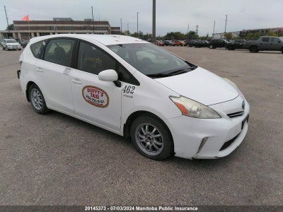 TOYOTA PRIUS V 2012