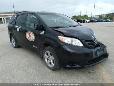 TOYOTA SIENNA V6 2016