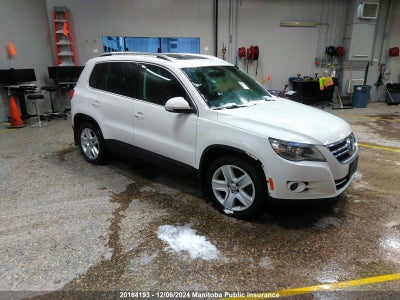 VOLKSWAGEN TIGUAN 2011