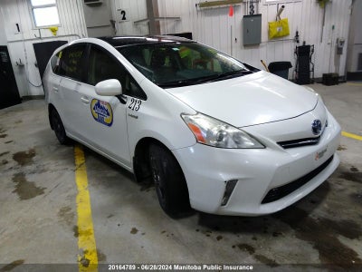 TOYOTA PRIUS V 2012