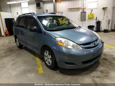 TOYOTA SIENNA LE V6 2008