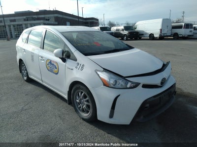 TOYOTA PRIUS V 2018