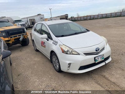 TOYOTA PRIUS V 2014