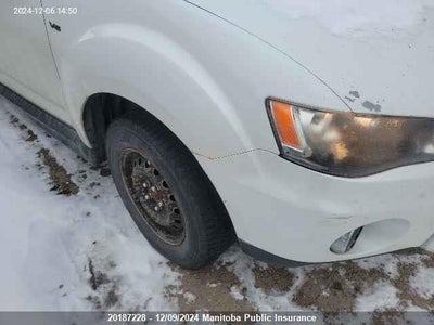 MITSUBISHI OUTLANDER 2011