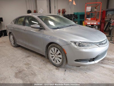 CHRYSLER 200 2015