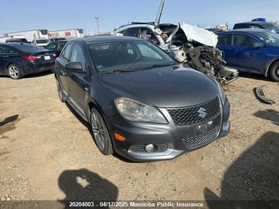 SUZUKI KIZASHI 2013
