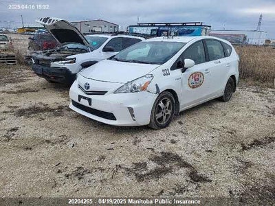 TOYOTA PRIUS V 2014