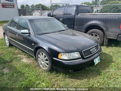 AUDI S8 2002