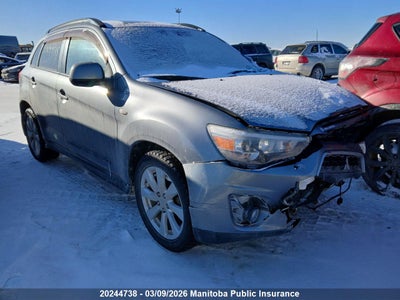 MITSUBISHI RVR 2013