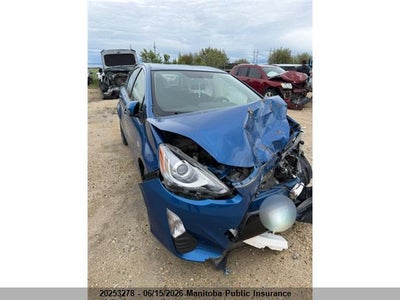 TOYOTA PRIUS C 2016
