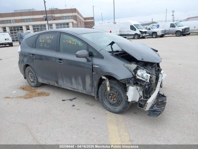 TOYOTA PRIUS V 2012