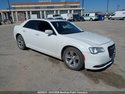 CHRYSLER 300 2015