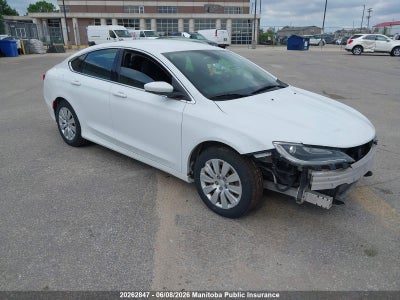 CHRYSLER 200 2015